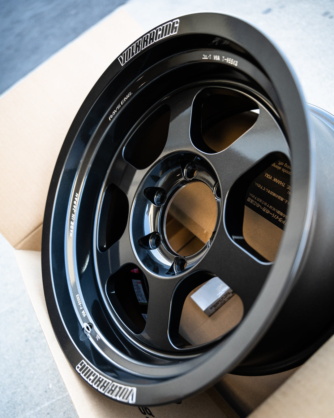 Volk TE37XT M-Spec / 17x8.5-10 / 6x139.7 / Negro diamante