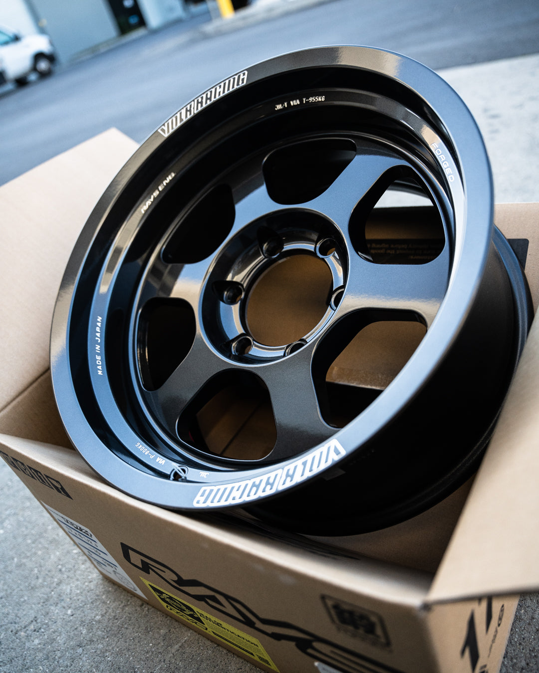 Volk TE37XT M-Spec / 17x8.5-10 / 6x139.7 / Negro diamante