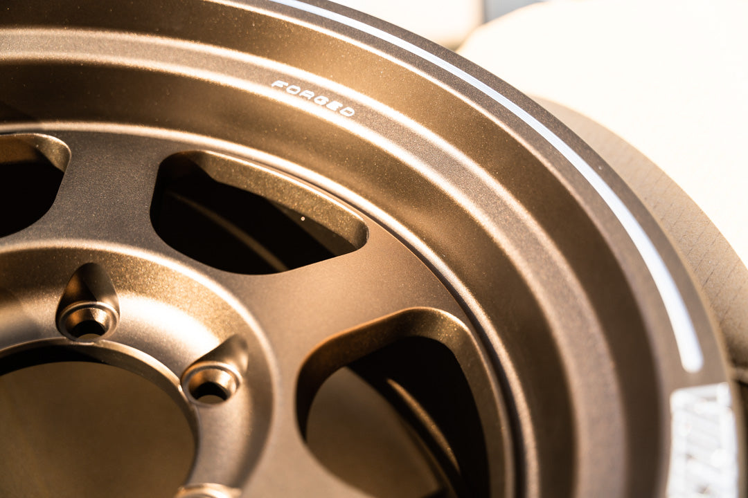 Volk TE37XT / 17x8.5 -10 / 6x139.7 / OG Bronze (BR)