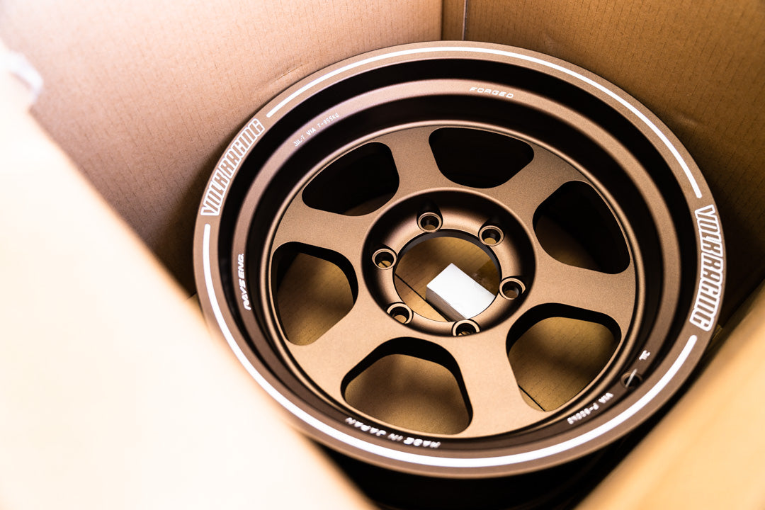 Volk TE37XT / 17x8.5 -10 / 6x139.7 / OG Bronze (BR)