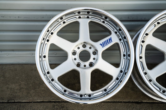 Volk GT-P de 17" (3 piezas convertidas) (Llantas usadas, hechas a pedido)