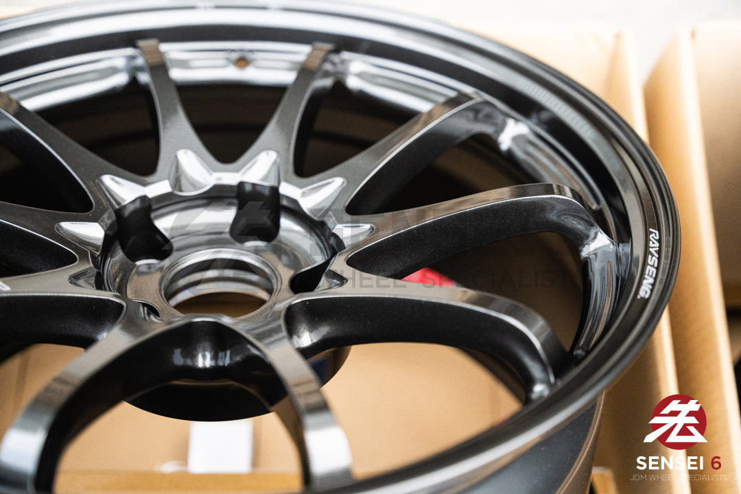 Volk CE28N-Plus / 18x9.5 +22 / 5x114.3 / ダイヤモンドダークガンメタル