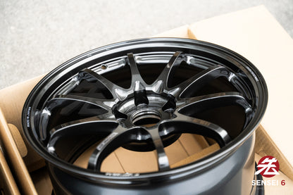 Volk CE28N-Plus / 18x9.5 +38 / 5x114.3 / ダイヤモンドダークガンメタル