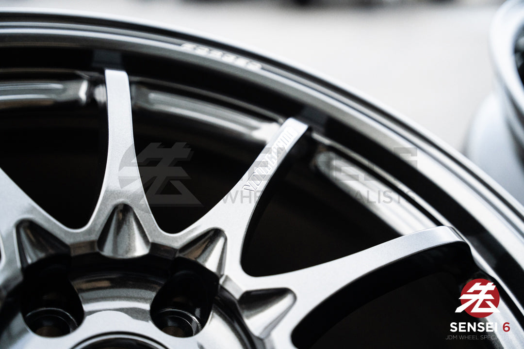Volk CE28N-Plus / 18x9.5 +38 / 5x114.3 / ダイヤモンドダークガンメタル