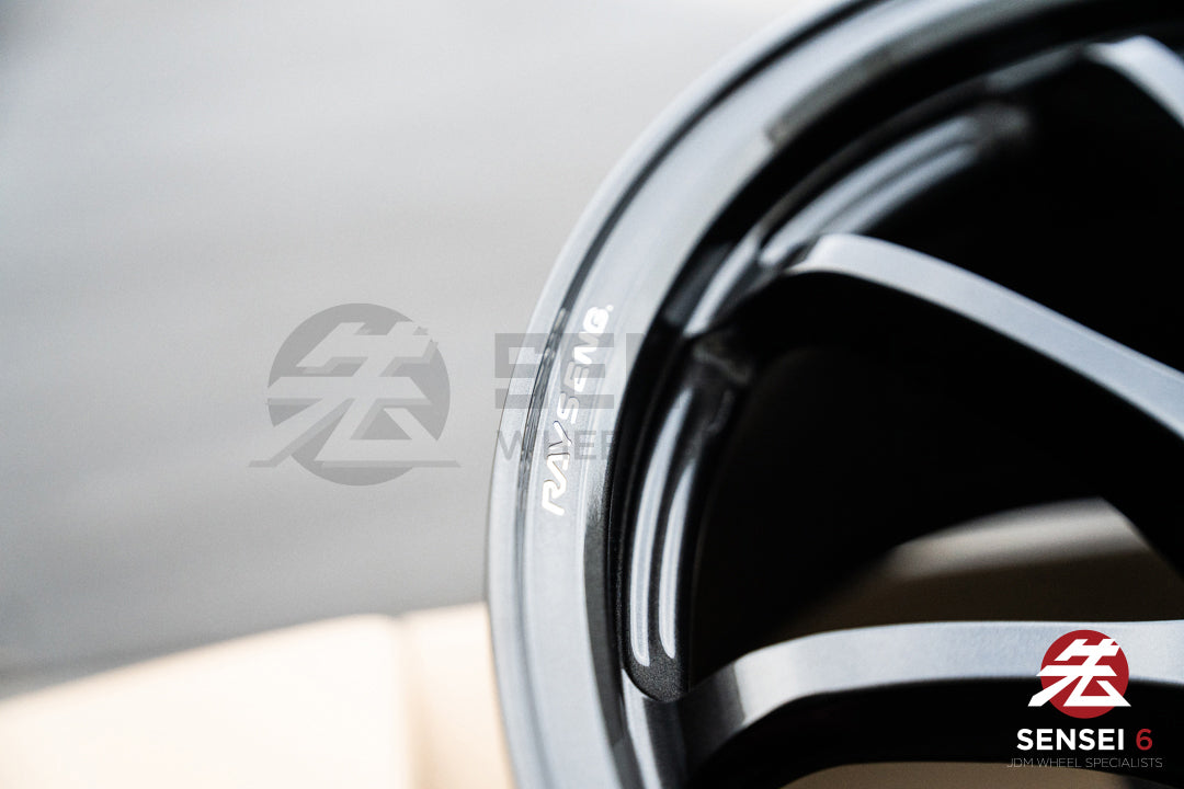 Volk CE28N-Plus / 18x9.5 +38 / 5x114.3 / ダイヤモンドダークガンメタル