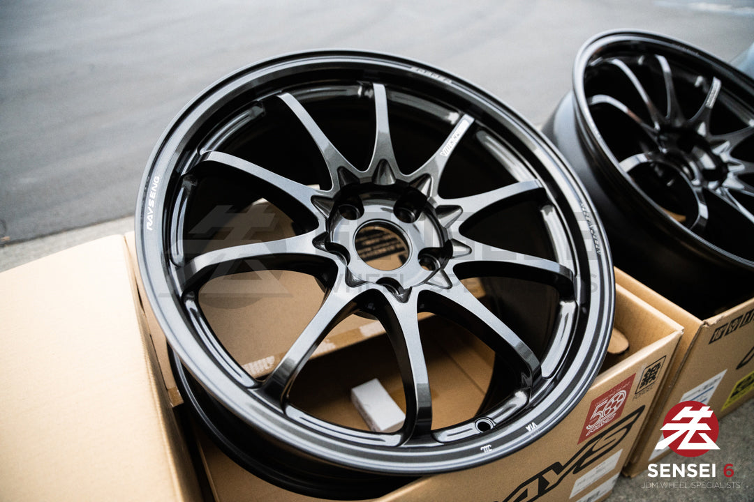 Volk CE28N-Plus / 18x9.5 +38 / 5x114.3 / ダイヤモンドダークガンメタル