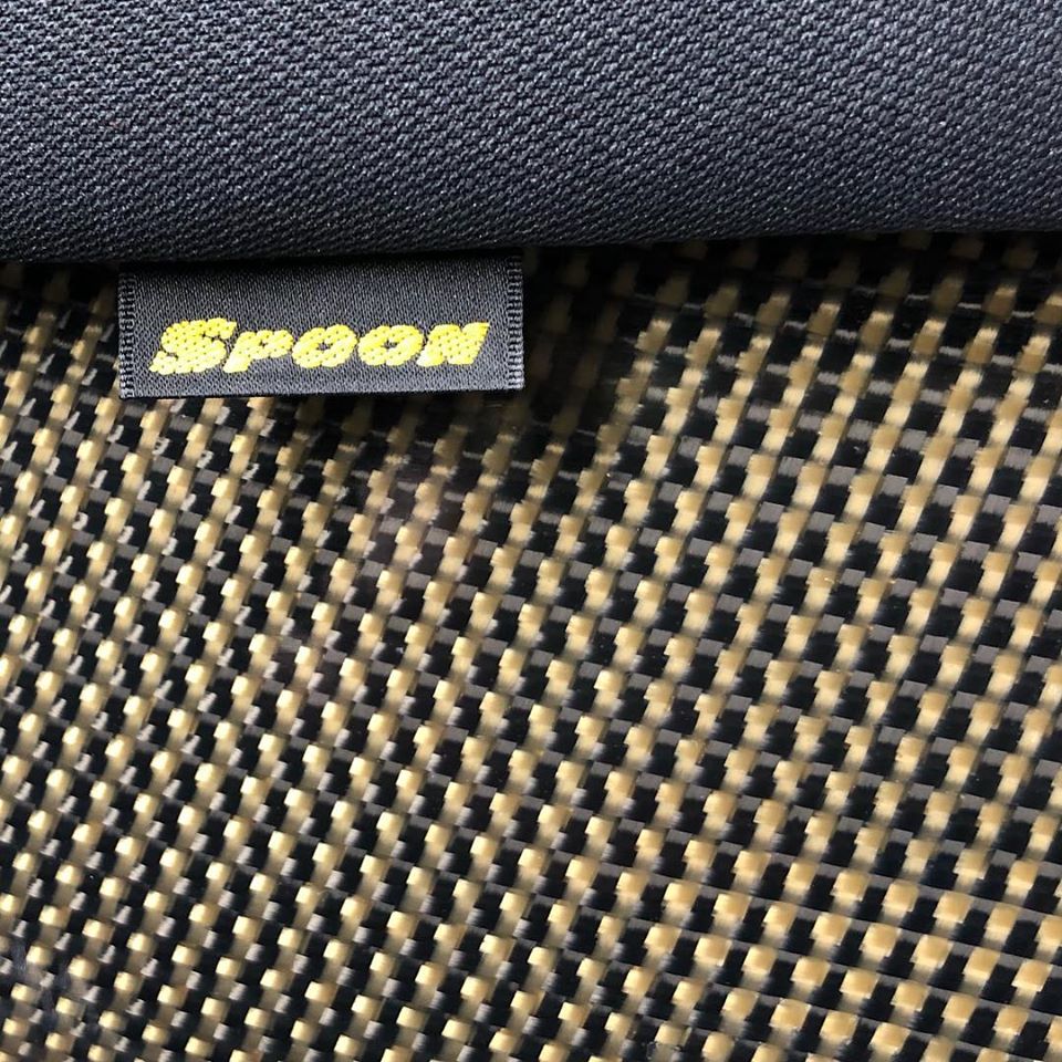 Spoon Carbon Bucket Seat: Black / Carbon Kevlar Shell