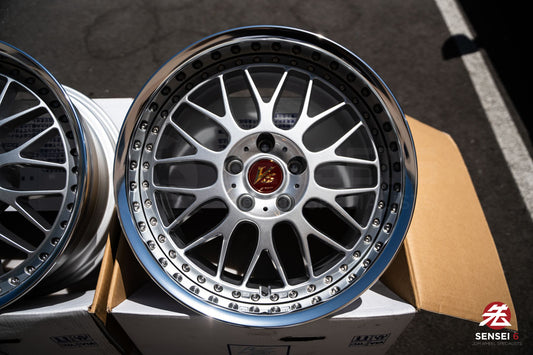 ワーク VSKF# / 18x9.5 +14、18x10.5 +15 / 5x114.3 / ライトグレーシルバー