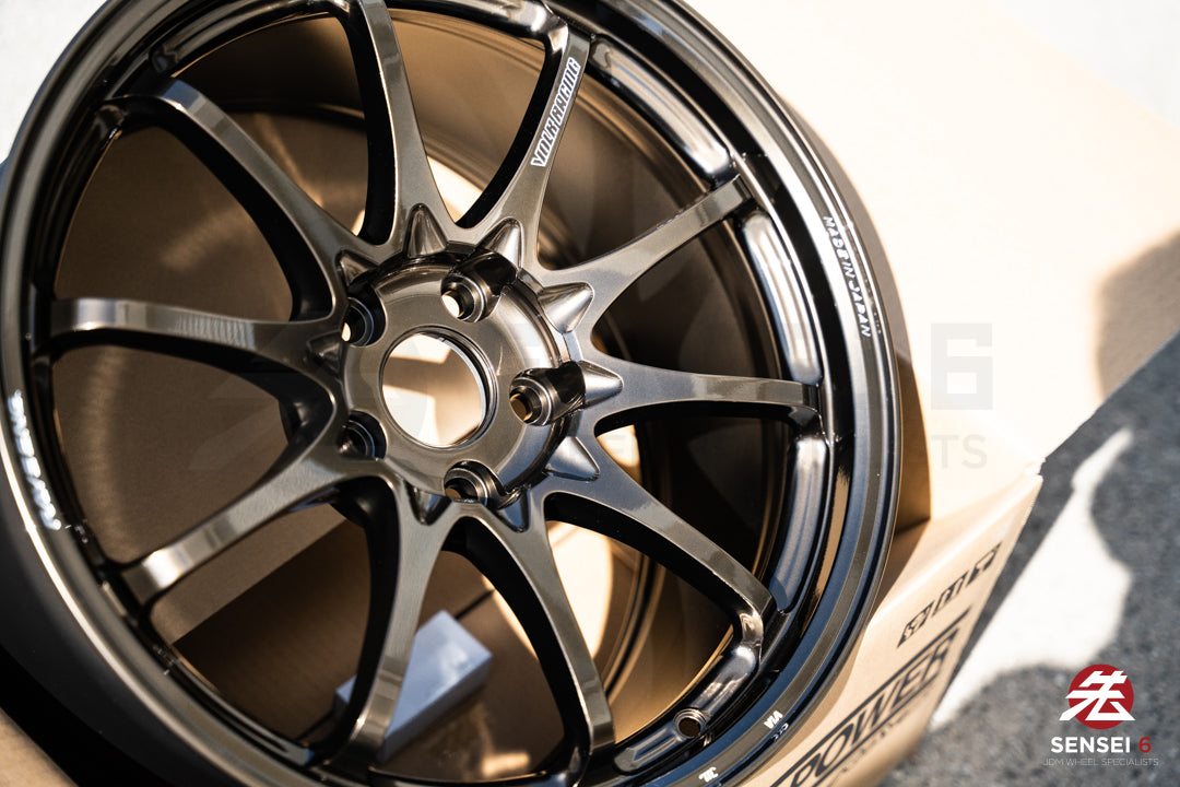Volk CE28N-Plus / 18x9.5 +38 / 5x114.3 / Shining Bronze Metal (SZ)