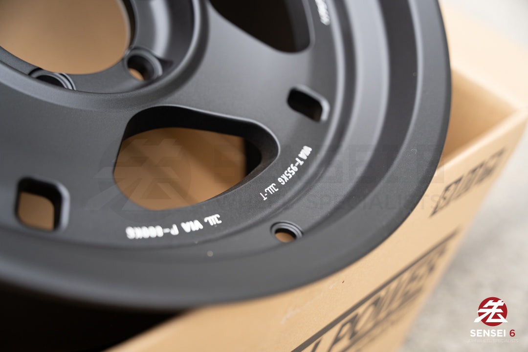 Rays 05X / 17x8.5-10 / 6x139.7 / Negro Explosión 2 (BT)