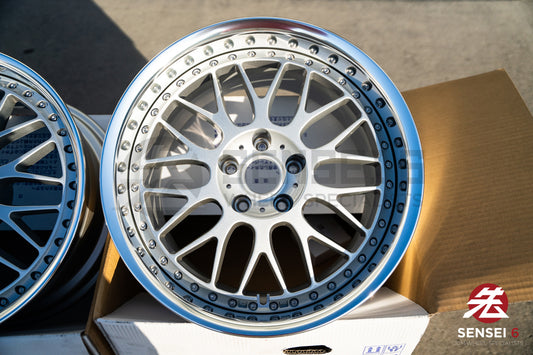 Trabajo VS-XX / 18x9.5 +23, 18x10.5 +23 / 5x114.3 / Gris Claro Plata 