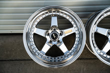 Load image into Gallery viewer, 18&quot; Desmond Wise Sports [Step Lip] (Used Wheels Built to Order)
