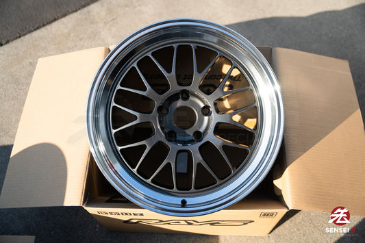 Volk 21A / 18x9.5 +22 / 5x120 / Borde gris oscuro DC (VC)