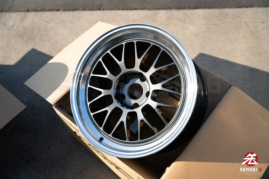 Volk 21A / 18x9.5 +22 / 5x120 / Borde gris oscuro DC (VC)
