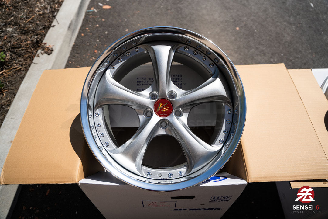 Work VSKF# / 18x9.5 +34 / 5x114.3 / Light Gray Silver (LGS)