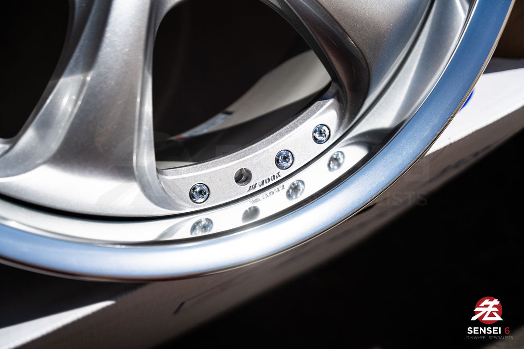 Work VSKF# / 18x9.5 +34 / 5x114.3 / Light Gray Silver (LGS)