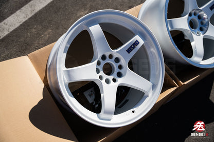 Nismo LMGT4 40th Anniversary / 18x9.5 +12 / 5x114.3 / White