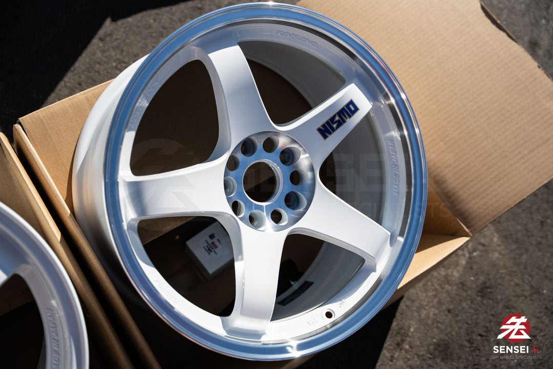 ニスモ LMGT4 / 18x10.5 +15 / 5x114.3 / ブラック