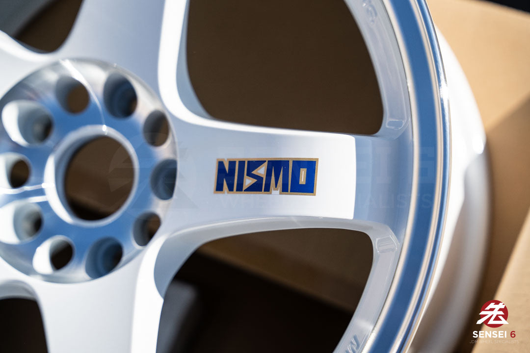 ニスモ LMGT4 / 18x10.5 +15 / 5x114.3 / ブラック
