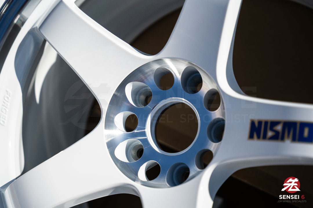 ニスモ LMGT4 / 18x10.5 +15 / 5x114.3 / ブラック