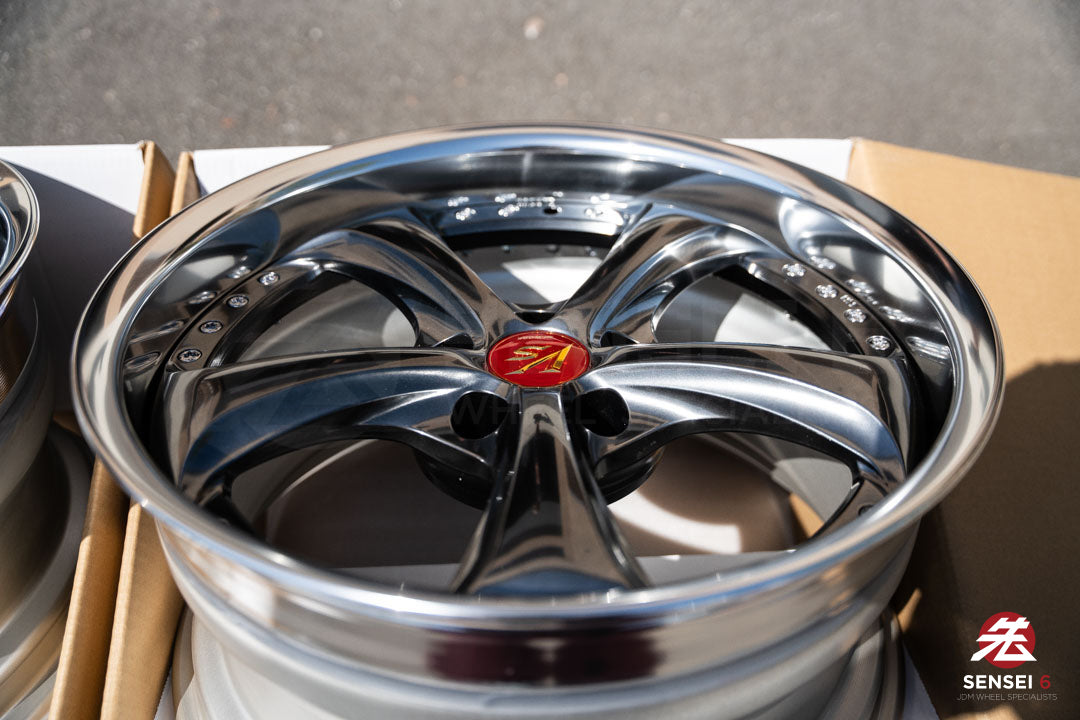 Work VSKF# / 18x9.5 +22, 18x9.5 +21 / 5x114.3 / Brilliant Silver Black (BSB)