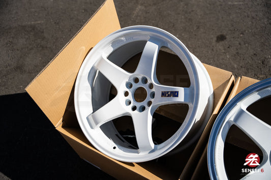 Nismo LMGT4 40th Anniversary / 18x9 +22 / 5x114.3 / White
