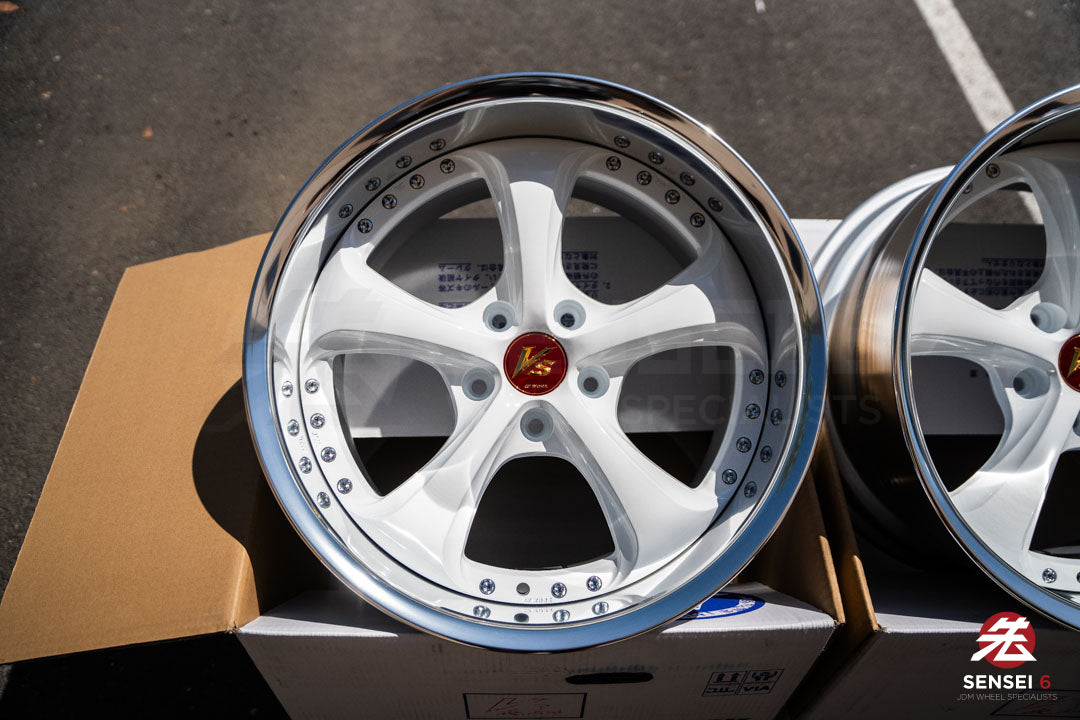 Work VSKF# / 18x10 +2, 18x11 -4 / 5x114.3 / White (WHT)