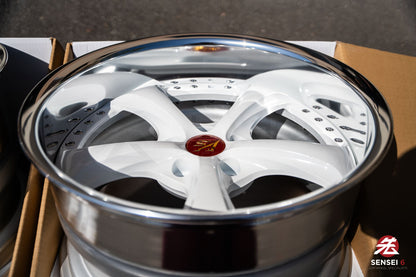 Work VSKF# / 18x10 +2, 18x11 -4 / 5x114.3 / White (WHT)