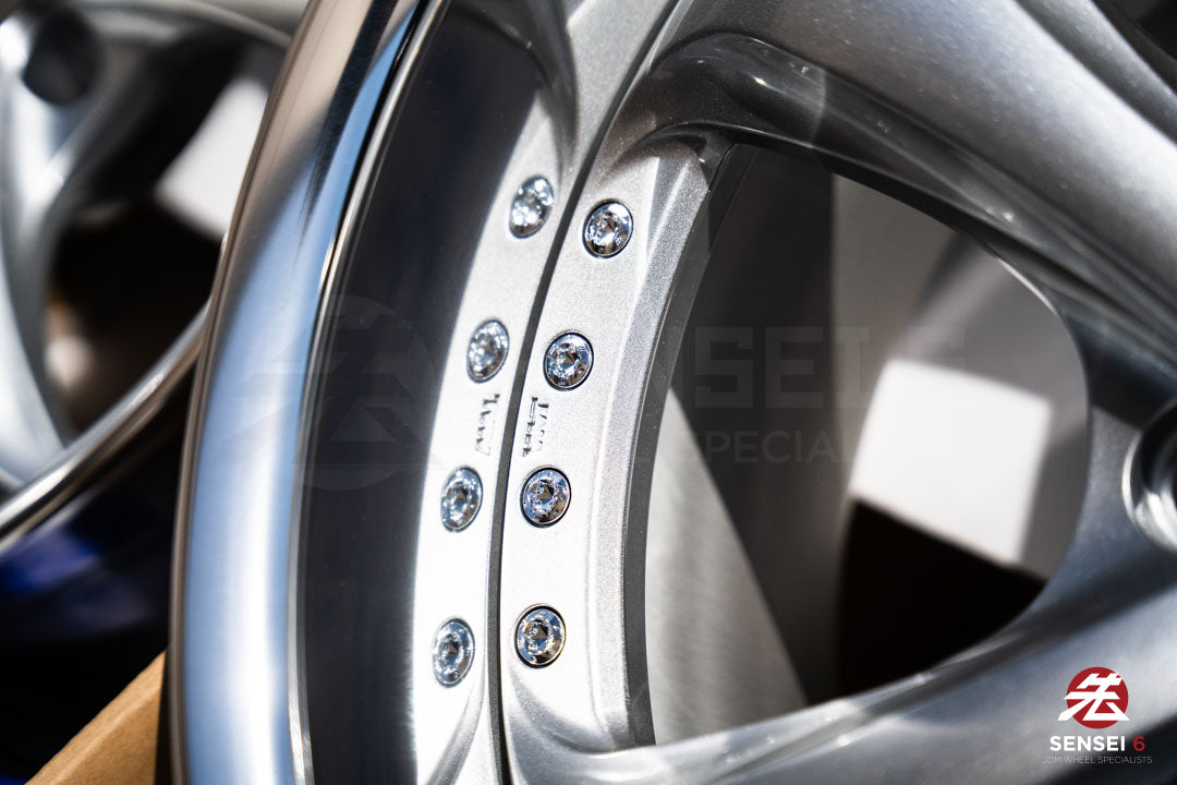 Work VSKF# / 18x9 +16, 18x10 +21 / 5x114.3 / Light Gray Silver (LGS)