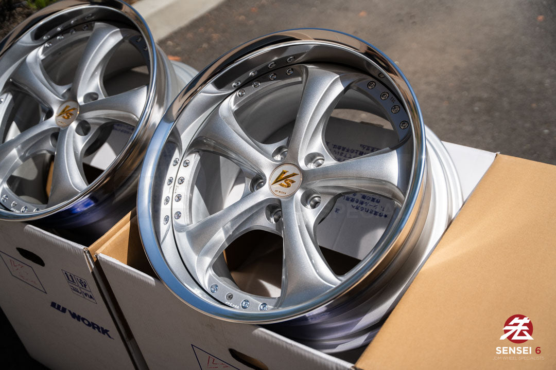 Work VSKF# / 18x9.5 +22, 18x9.5 +21 / 5x114.3 / Light Gray Silver (LGS)