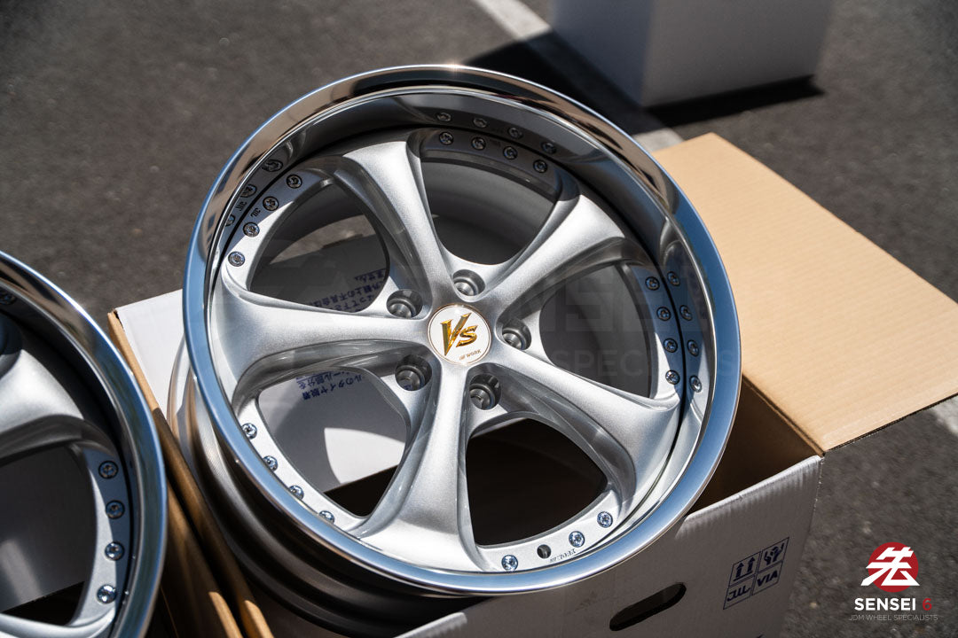 Work VSKF# / 18x9.5 +22, 18x9.5 +21 / 5x114.3 / Light Gray Silver (LGS)