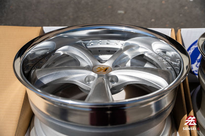 Work VSKF# / 18x9.5 +22, 18x9.5 +21 / 5x114.3 / Light Gray Silver (LGS)
