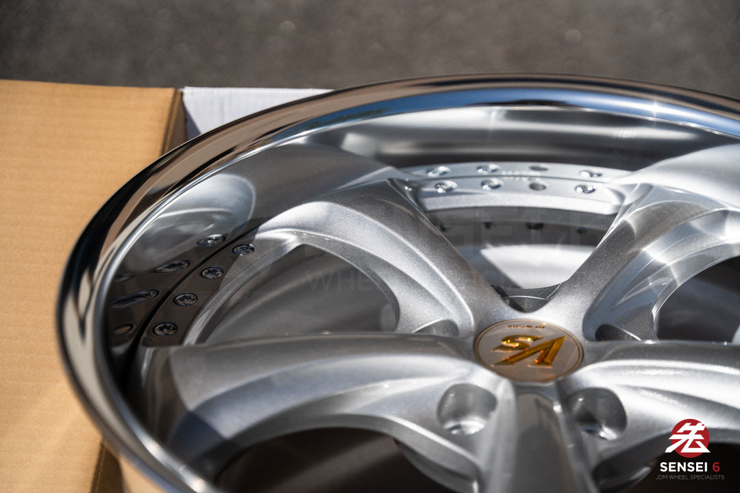 Work VSKF# / 18x9.5 +22, 18x9.5 +21 / 5x114.3 / Light Gray Silver (LGS)