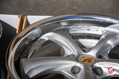 Work VSKF# / 18x9.5 +22, 18x9.5 +21 / 5x114.3 / Light Gray Silver (LGS)