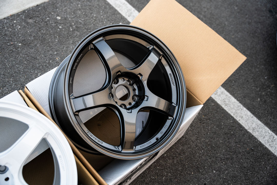 AME Tracer GTV / 18x9.5 +22 / 5x114.3 / Gun Black (DGM)