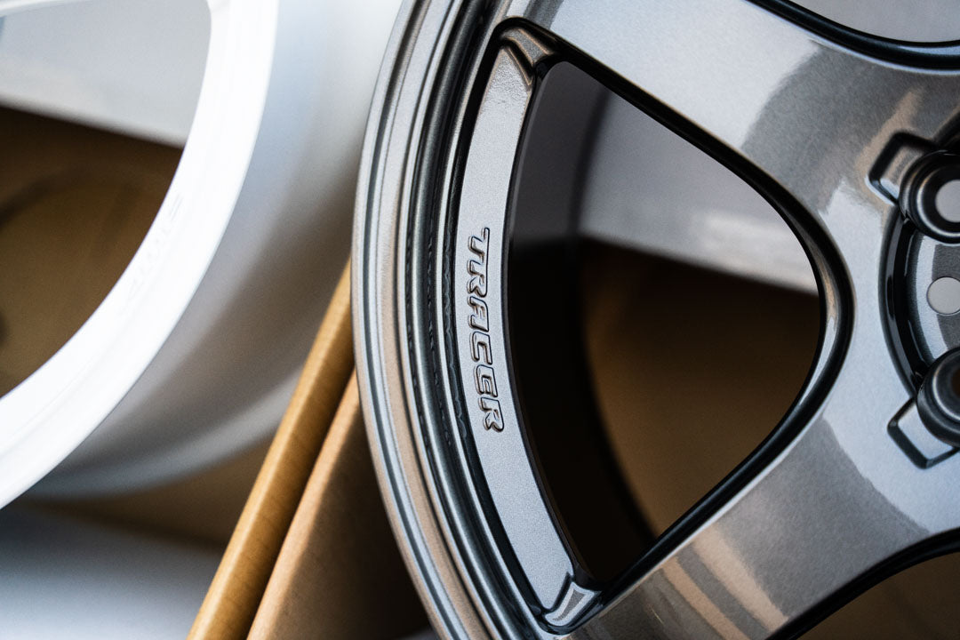 AME Tracer GTV / 18x9.5 +22 / 5x114.3 / Gun Black (DGM)