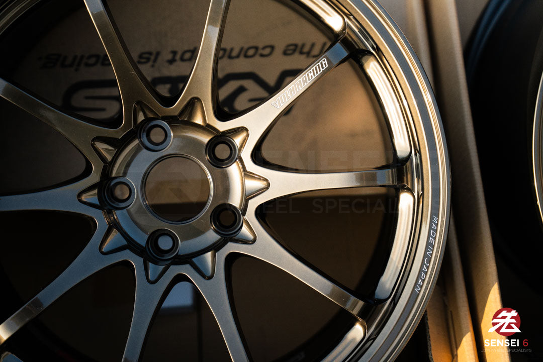 Volk CE28N-Plus / 18x9.5 +22, 18x11 +34 / 5x112 / Metal bronce brillante