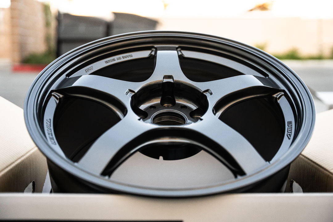 AME Tracer GTV / 18x9.5 +38 / 5x114.3 / Gun Black (DGM)