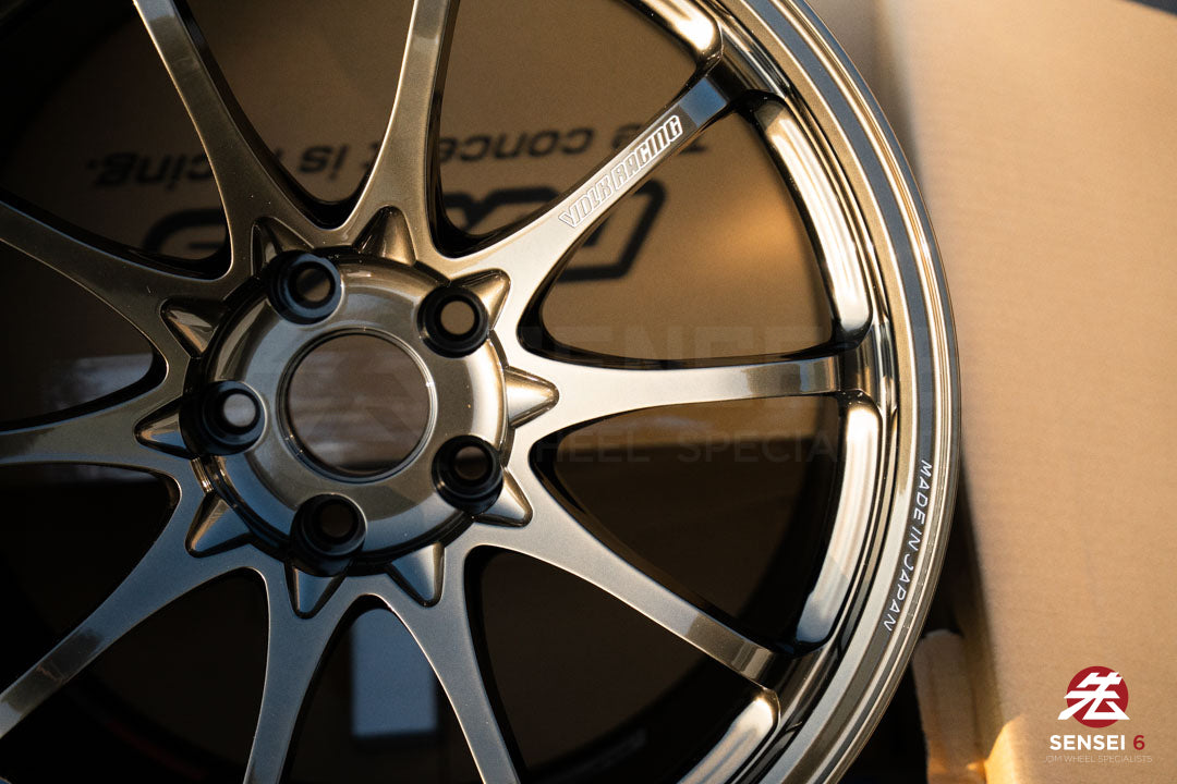 Volk CE28N-Plus / 18x9.5 +22, 18x11 +34 / 5x112 / Metal bronce brillante