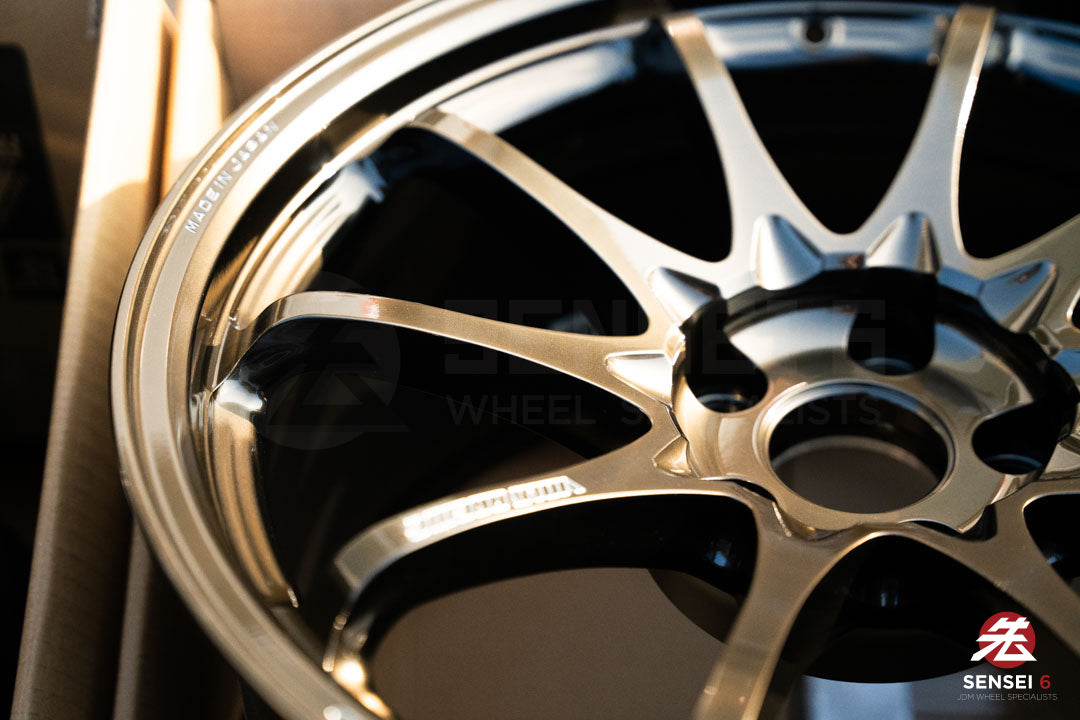 Volk CE28N-Plus / 18x9.5 +22, 18x11 +34 / 5x112 / Metal bronce brillante