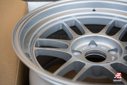 Enkei RPF1RS / 17x9.5 +15 / 5x114.3 / F1 Silver (S)