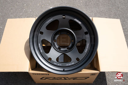 Rays 05X / 18x9 +0 / 6x139.7 / Matte Black (MB)