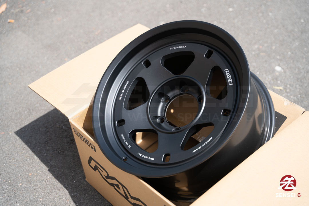 Rays 05X / 18x9 +0 / 6x139.7 / Matte Black (MB)