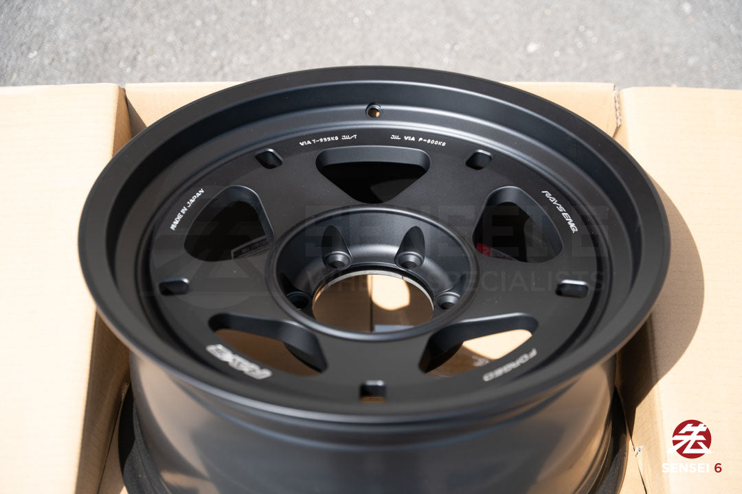 Rays 05X / 18x9 +0 / 6x139.7 / Matte Black (MB)