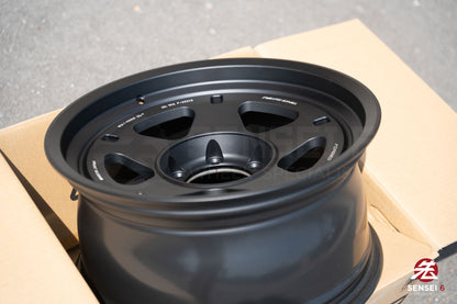 Rays 05X / 18x9 +0 / 6x139.7 / Matte Black (MB)