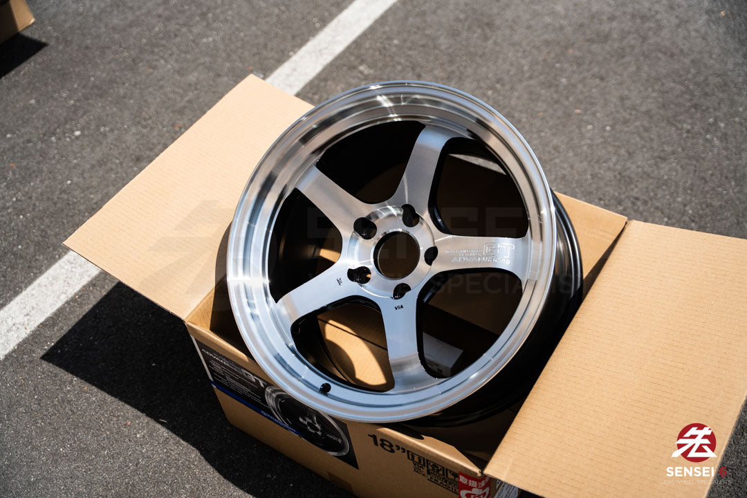 Advan GT Beyond-R / 18x10 +40 / 5x120 / Machining & Diamond Cut (MDC)