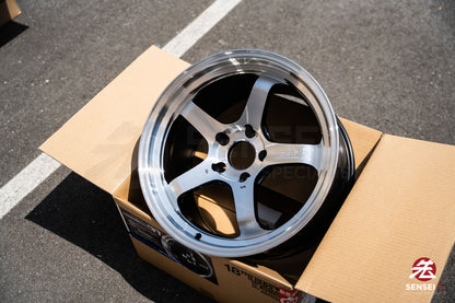 Advan GT Beyond-R / 18x10 +40 / 5x120 / Machining & Diamond Cut (MDC)
