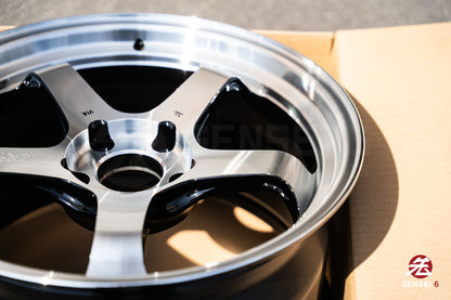 Advan GT Beyond-R / 18x10 +40 / 5x120 / Machining & Diamond Cut (MDC)