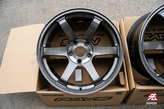 Volk TE37 Saga SL / 18x9.5 +20, 18x10.5 +30 / 5x120 / Pressed Graphite (PG)