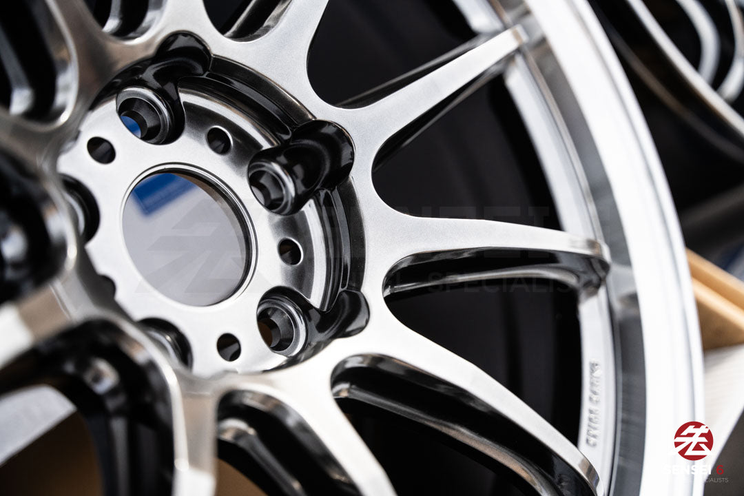Work Emotion ZR10 1P / 18x9.5 +38 / 5x114.3 / Titanio con corte de diamante (HGLC)